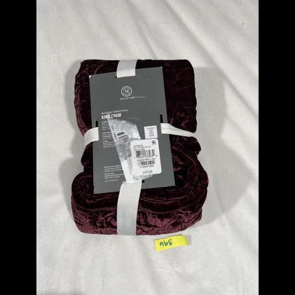 NEW Martha Stewart Medallion Velvet Quit King‎ Sham - Picture 2 of 11